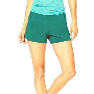 NWT Lululemon Run Times short sz 4 teal green